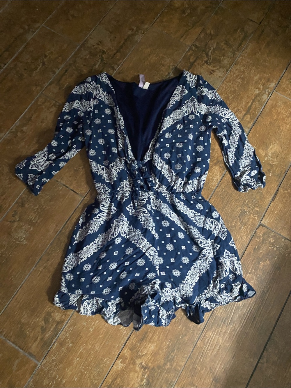 Alya romper. Size small. Great condition. Blue/white. Lined.